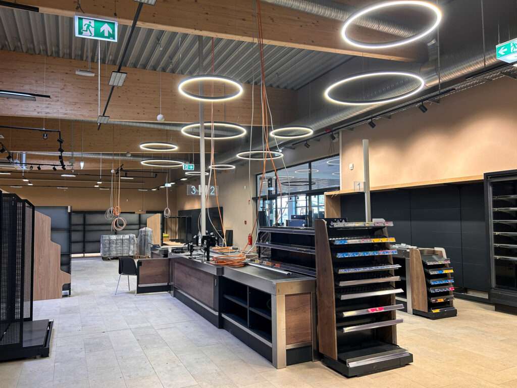 26-03-03-Heldburg_Rainbrünnlein_Supermarkt_1